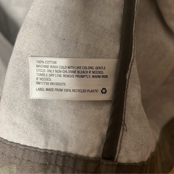 Universal Thread Camouflage Jacket. Size XS. - Picture 6 of 6